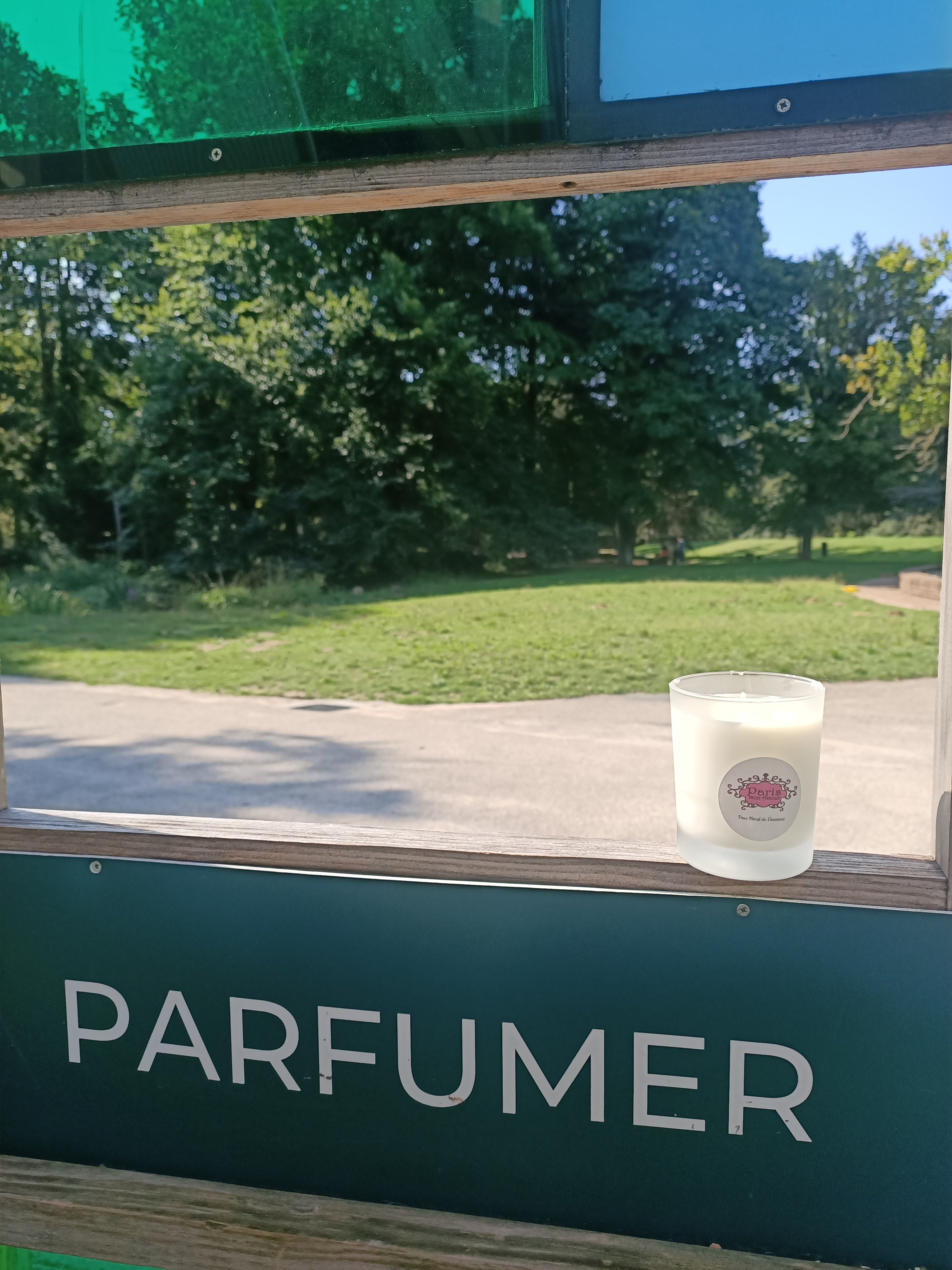 PARIS MON AMOUR Parc floral de Vincennes  Candle (Amber) 140g